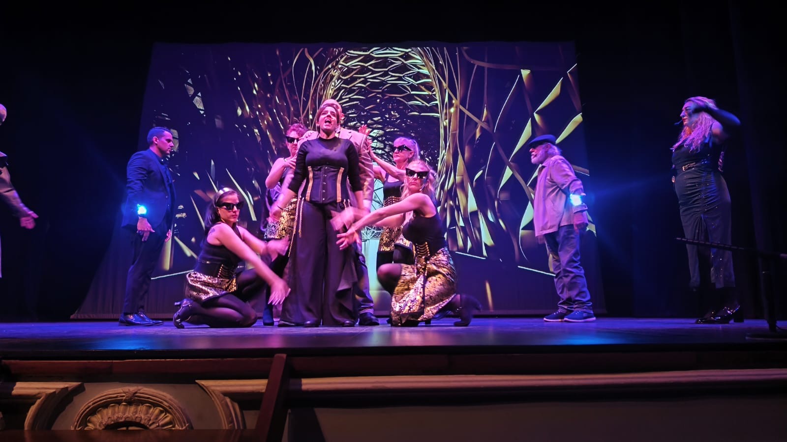 ApanHem presente en el teatro solidario 00Fleming