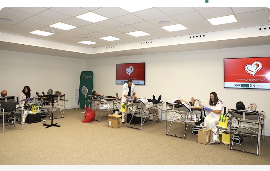 El 'XVII Maratón de Donantes de Sangre' celebrado en Eurocaja Rural alcanza las 231 donaciones.